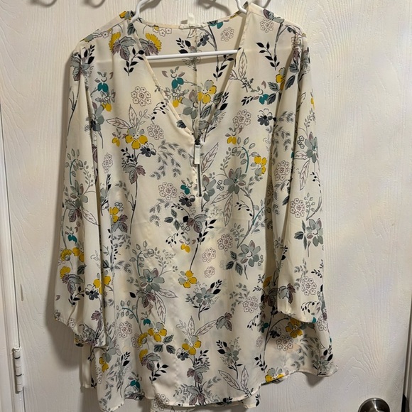 Maurices Tops - Maurice’s Women’s Floral Blouse Plus Size 1 Lightweight 3/4 Sleeve Spring Summer